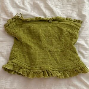 3 for $20⭐️ Green Ruffled Tube Top